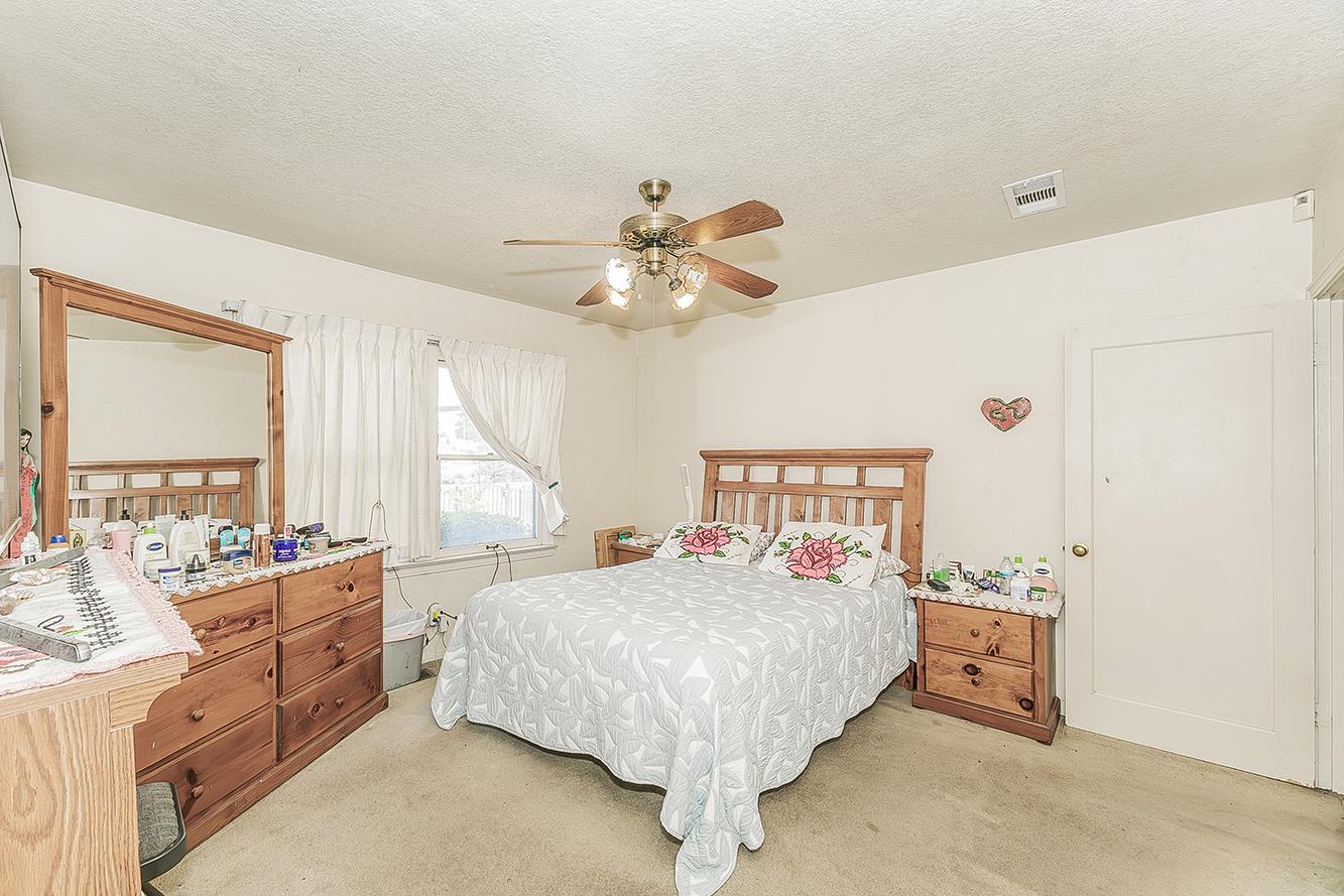 4704 E Tulare St, Fresno, CA 93702