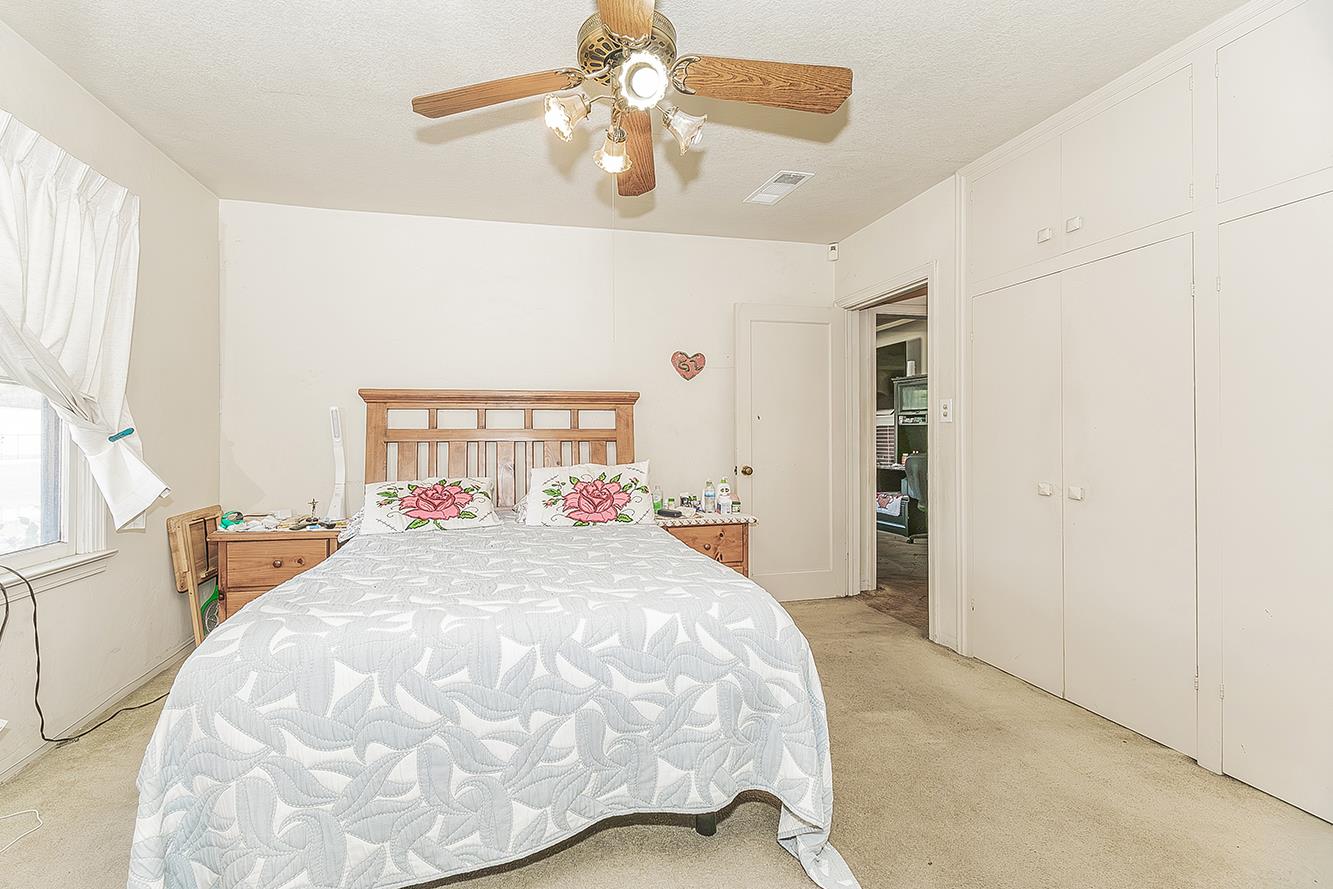 4704 E Tulare St, Fresno, CA 93702