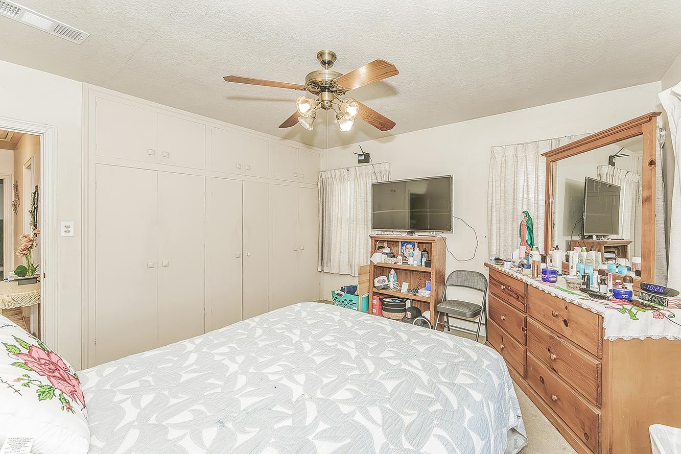 4704 E Tulare St, Fresno, CA 93702