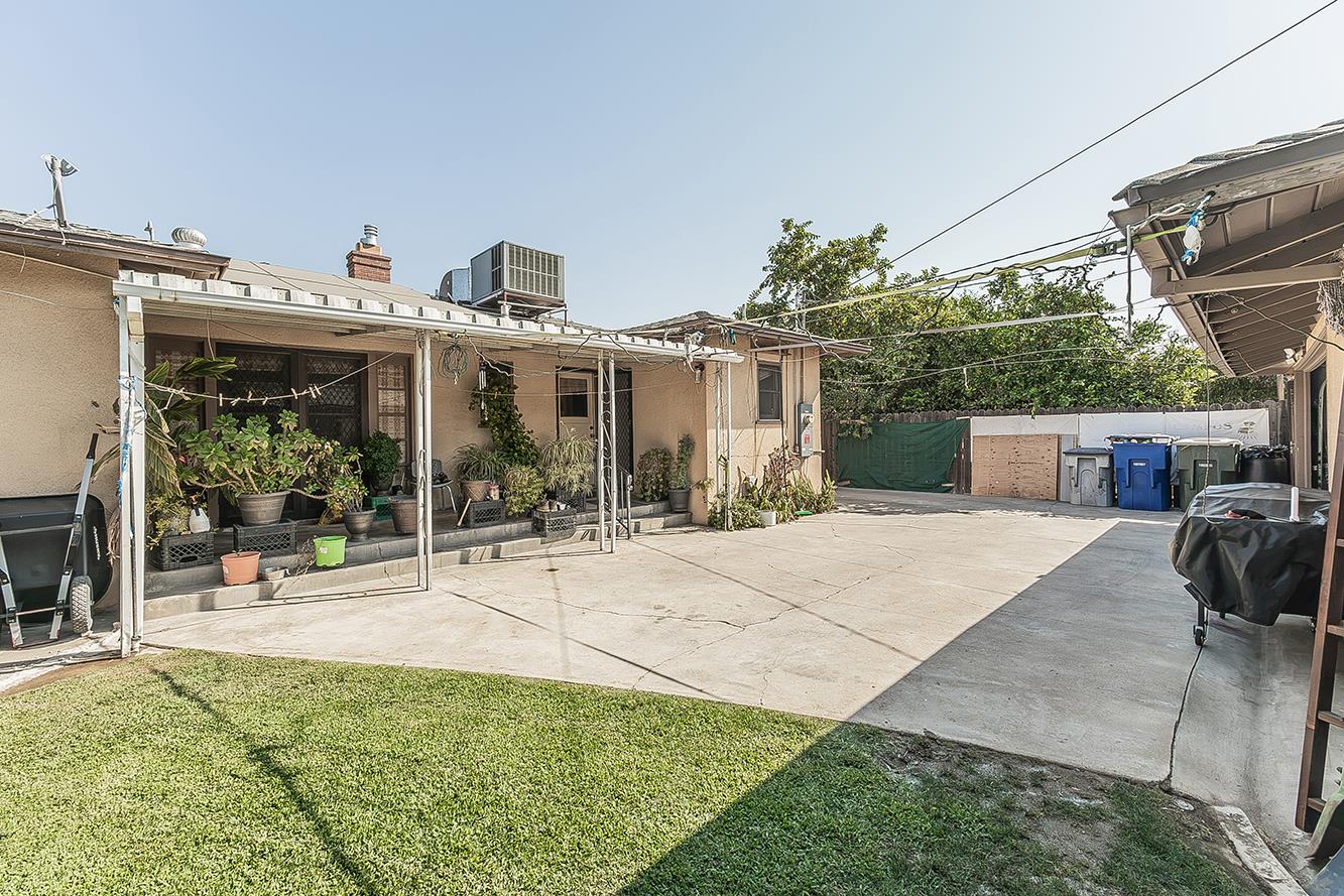 4704 E Tulare St, Fresno, CA 93702