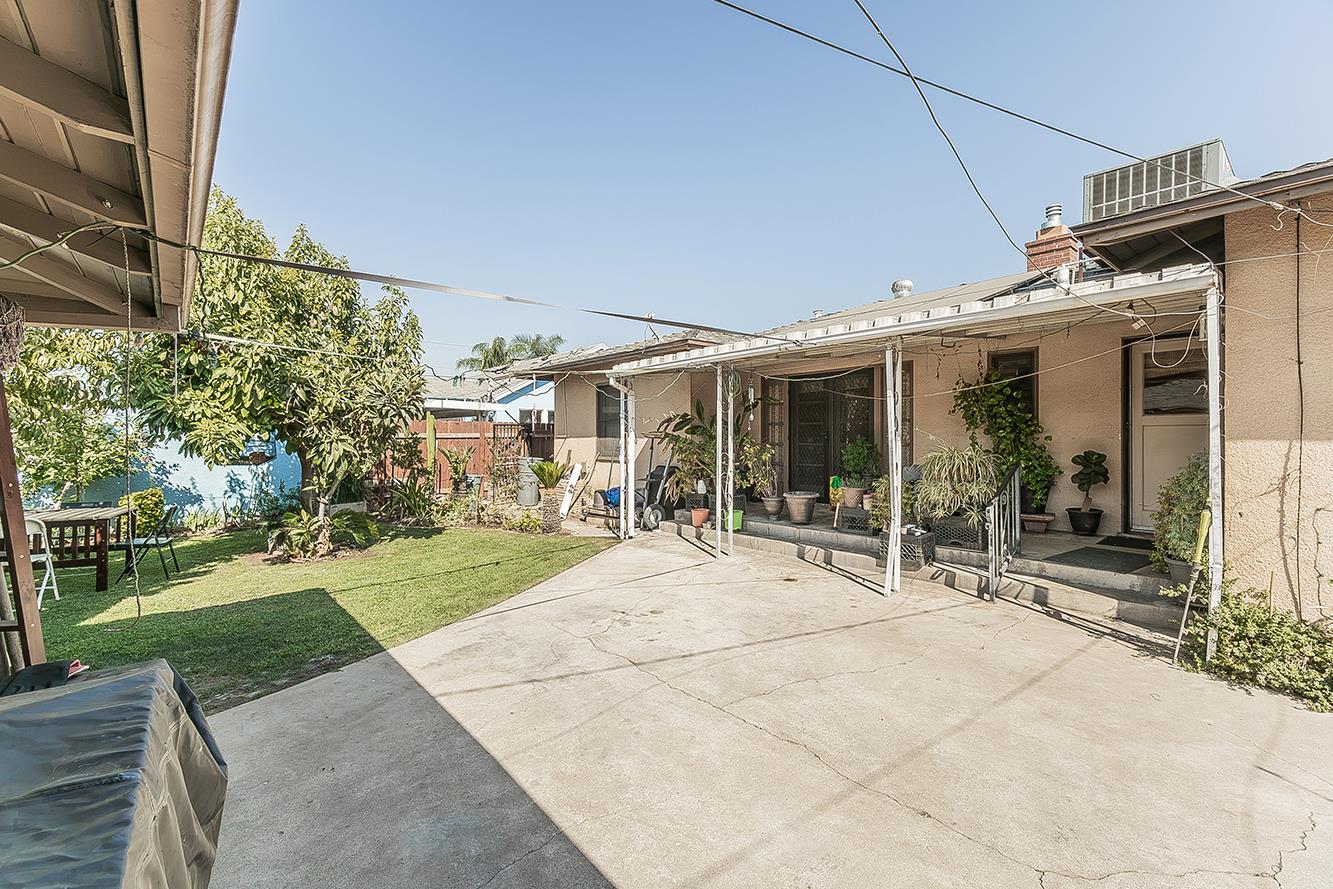 4704 E Tulare St, Fresno, CA 93702