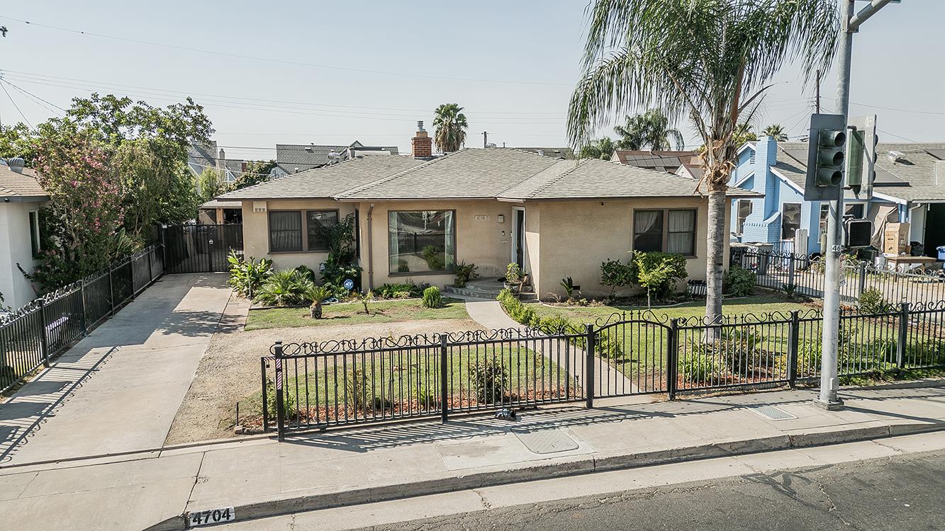 4704 E Tulare St, Fresno, CA 93702