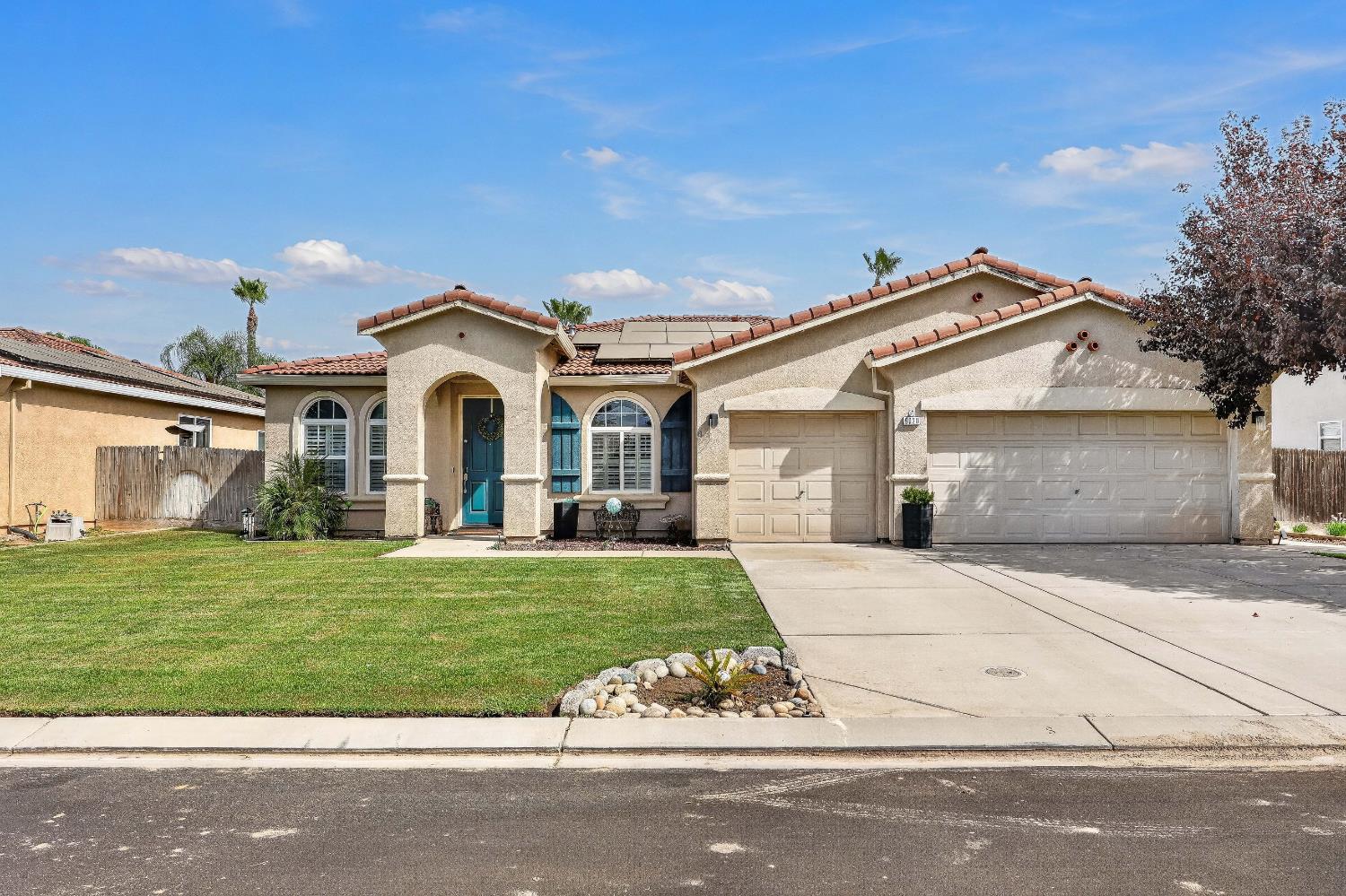 9020 Hunters Creek Way, Chowchilla, CA 93610