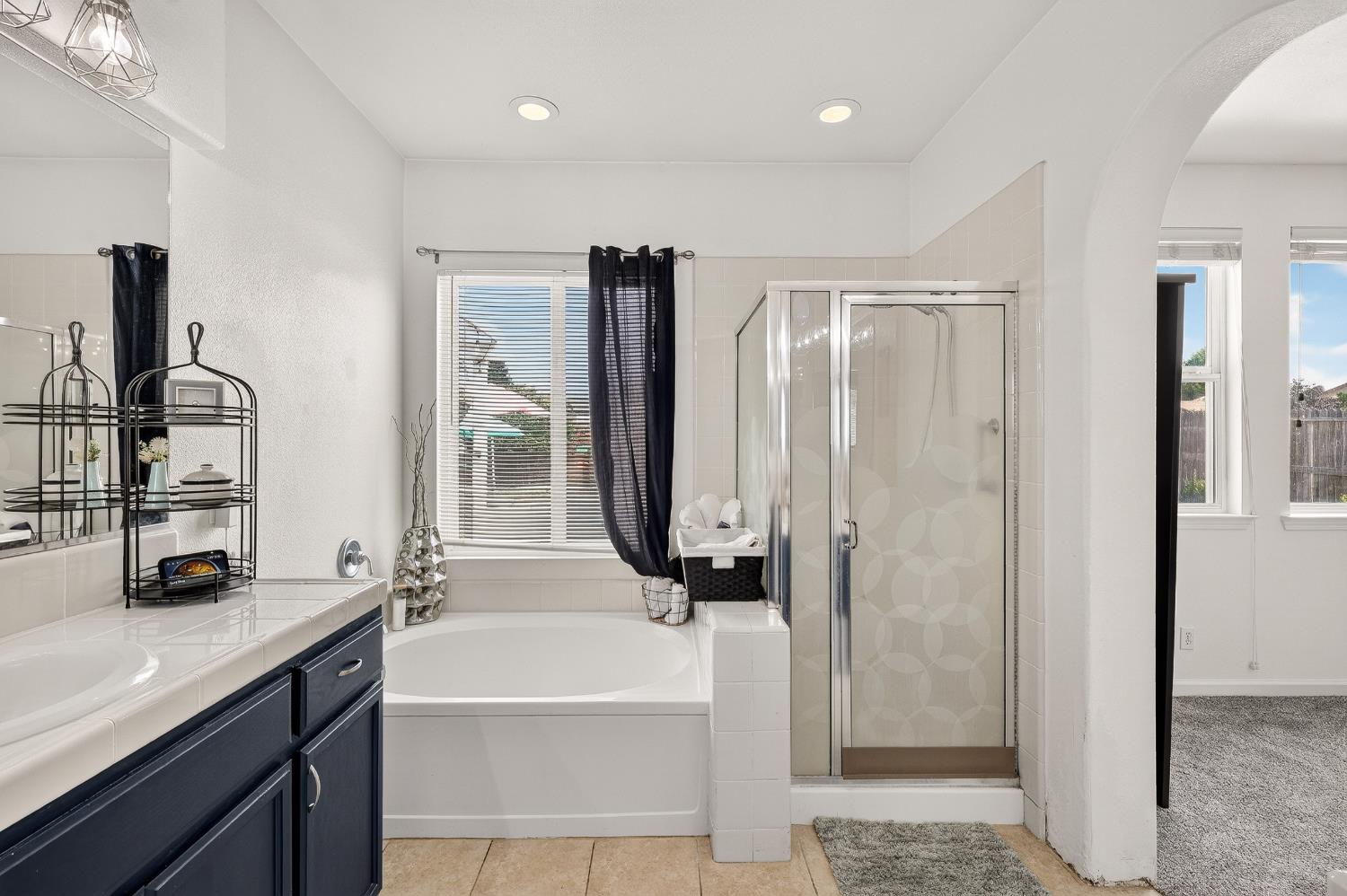 9020 Hunters Creek Way, Chowchilla, CA 93610
