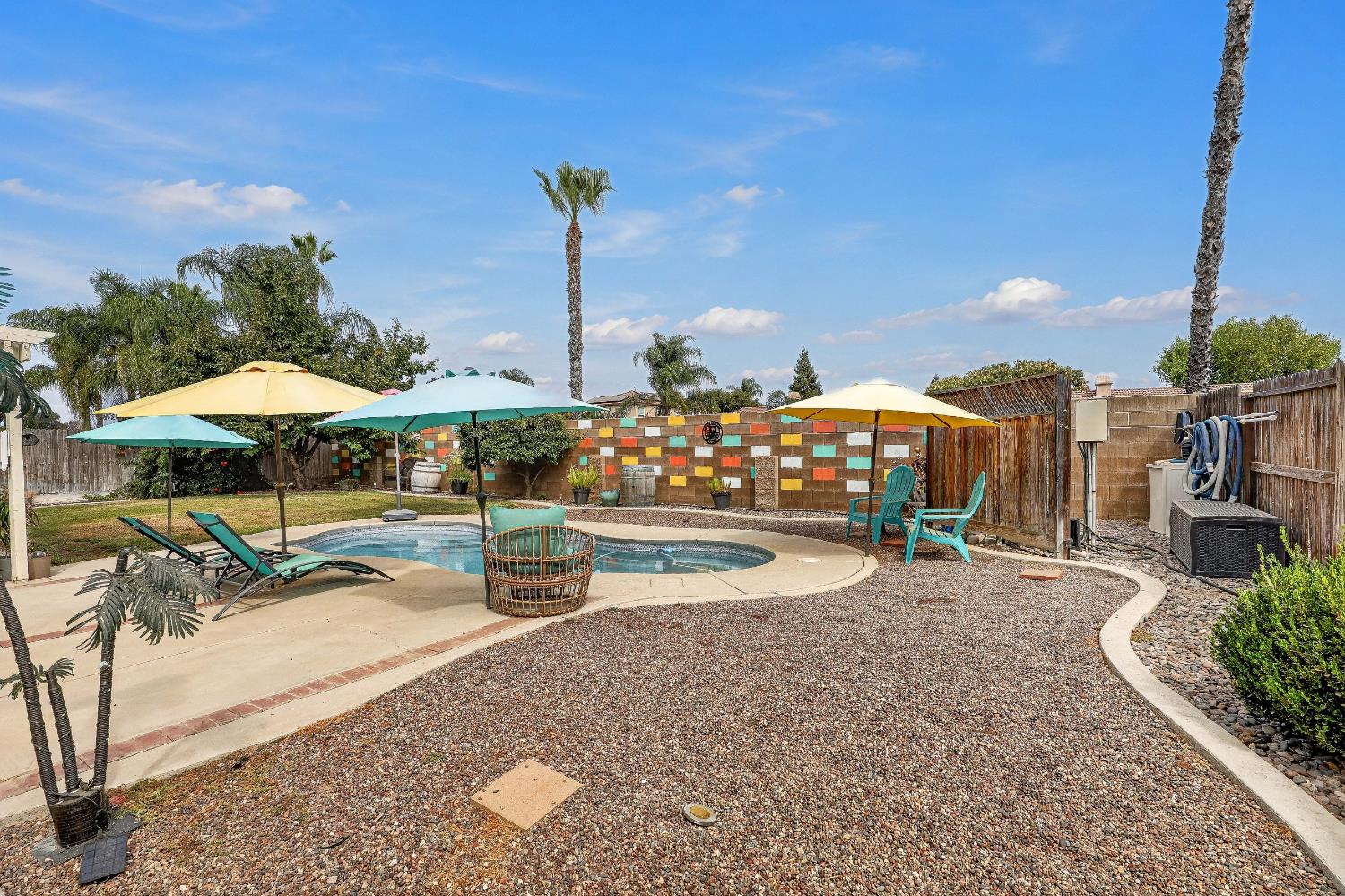 9020 Hunters Creek Way, Chowchilla, CA 93610