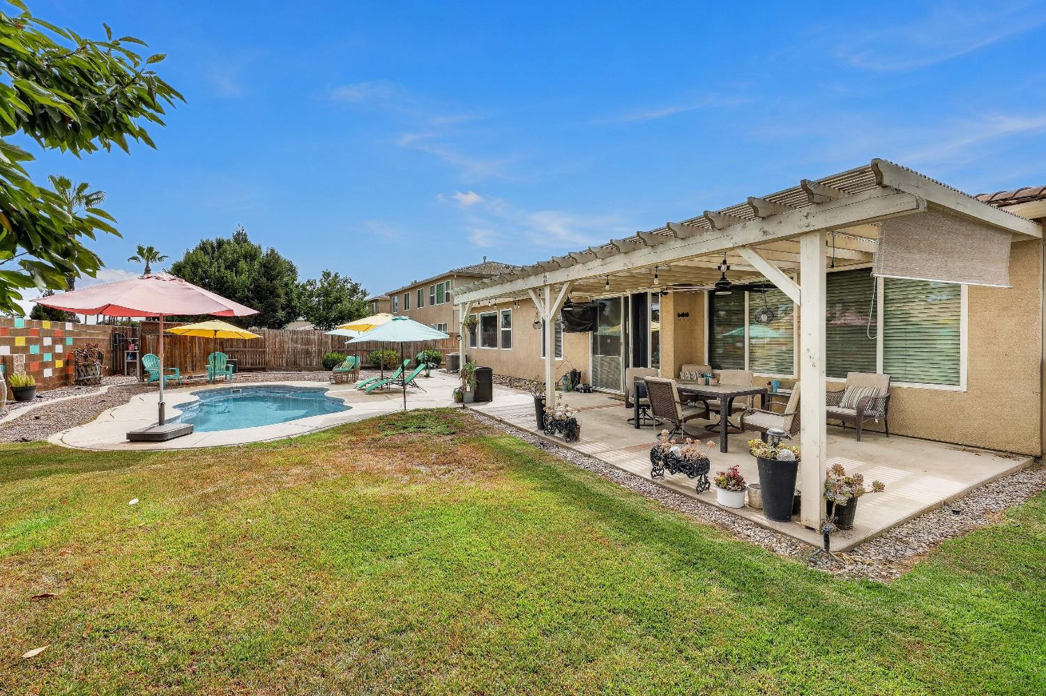 9020 Hunters Creek Way, Chowchilla, CA 93610
