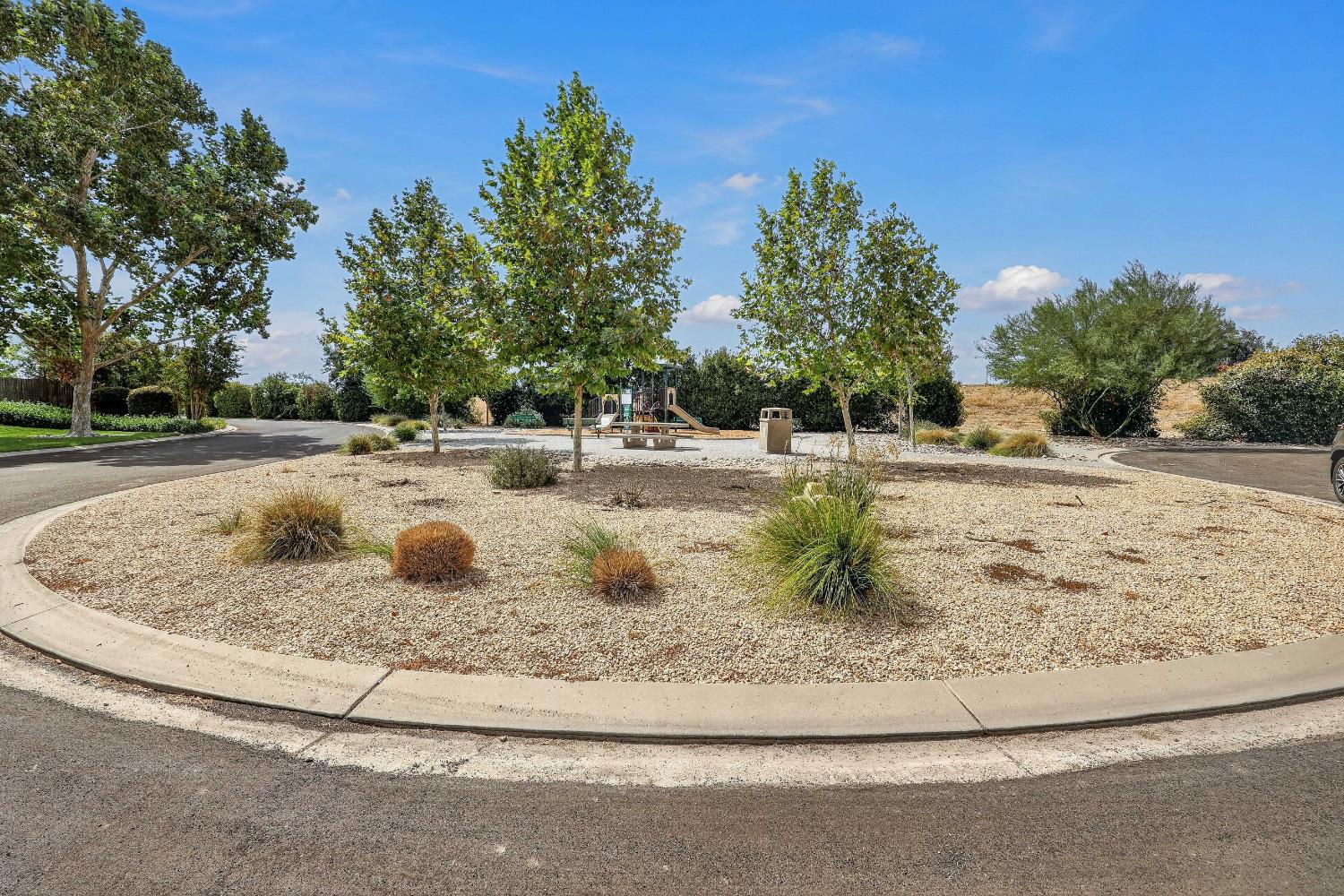 9020 Hunters Creek Way, Chowchilla, CA 93610