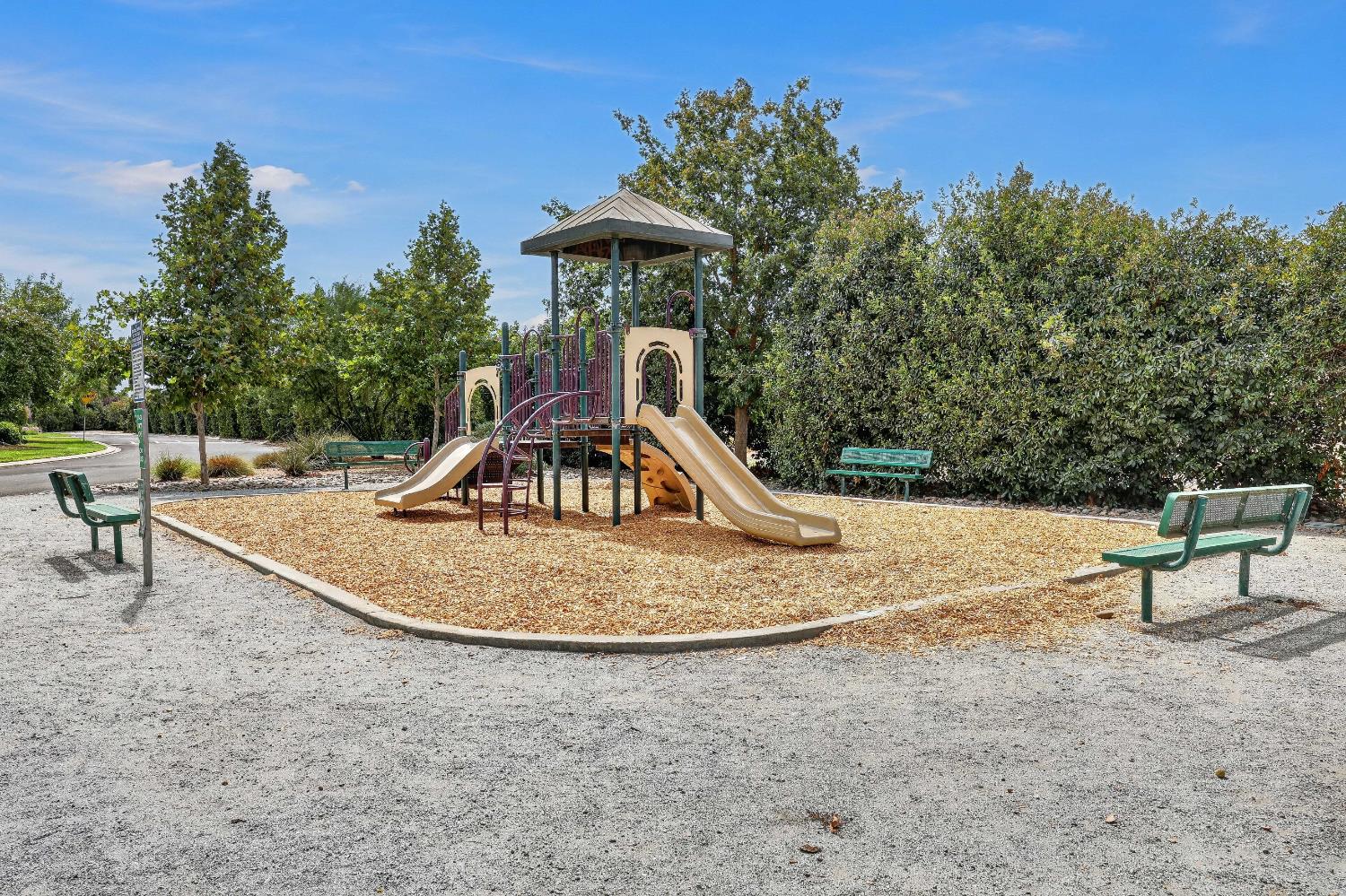9020 Hunters Creek Way, Chowchilla, CA 93610