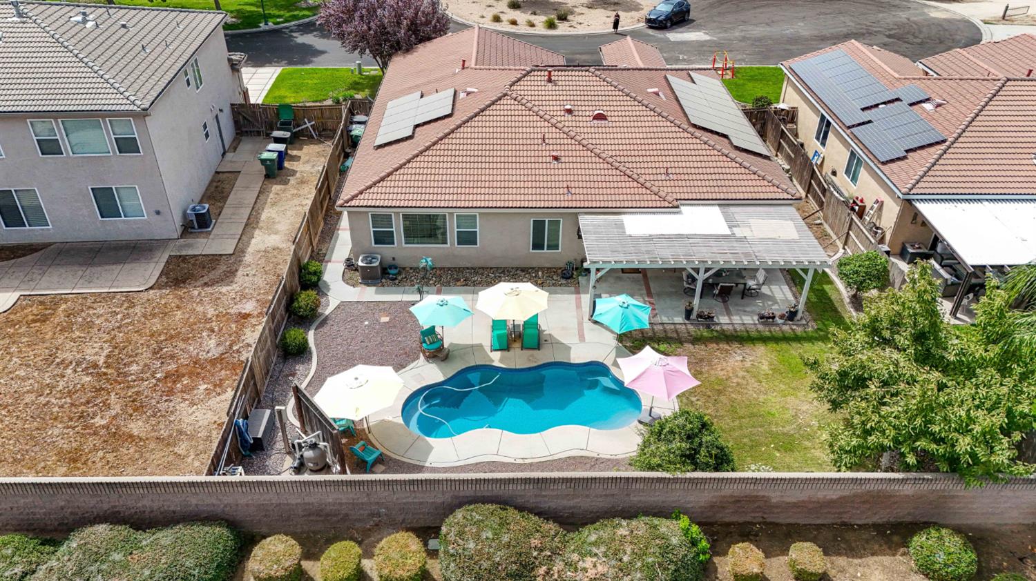9020 Hunters Creek Way, Chowchilla, CA 93610