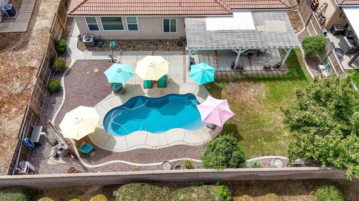 9020 Hunters Creek Way, Chowchilla, CA 93610