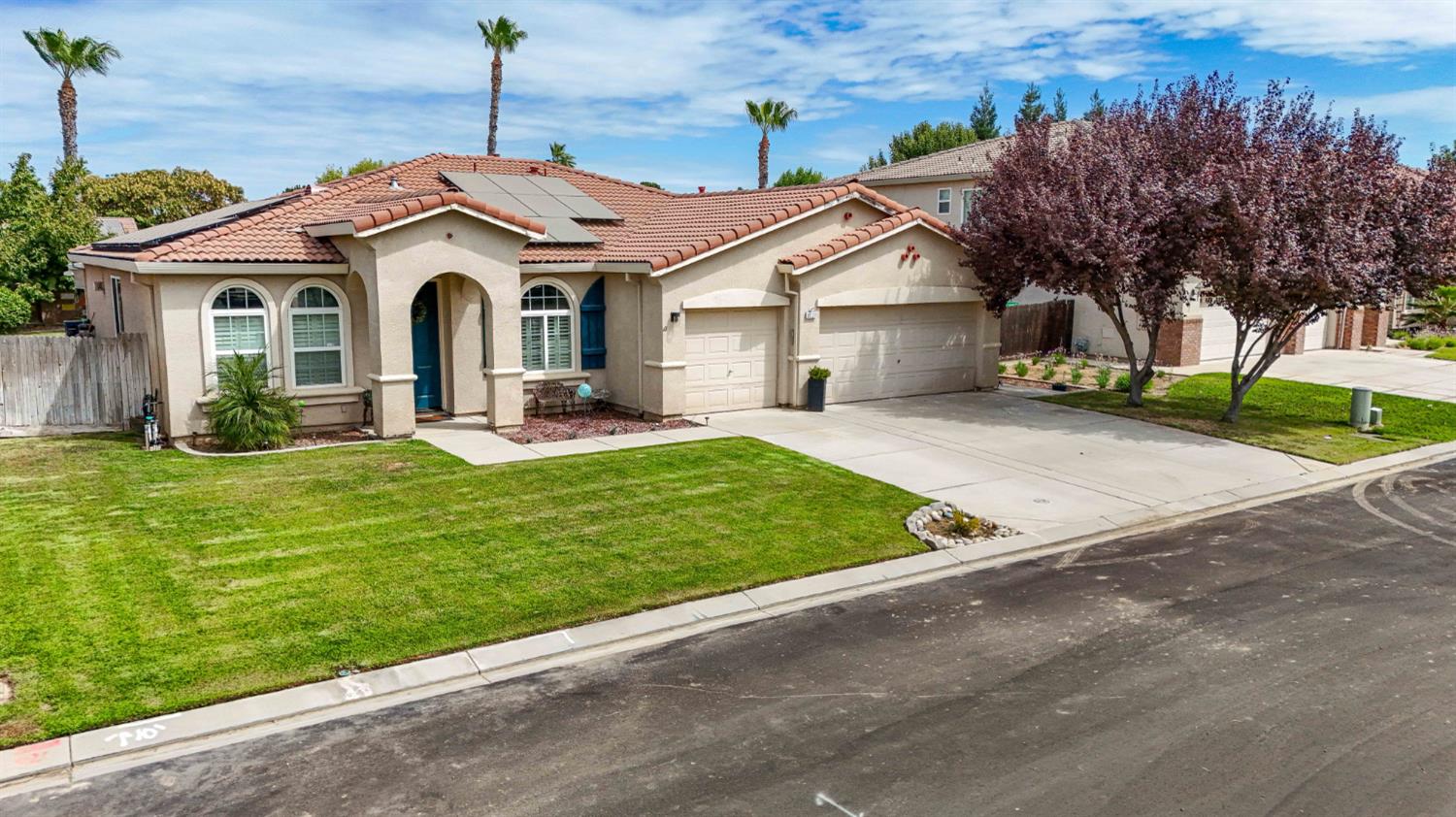 9020 Hunters Creek Way, Chowchilla, CA 93610