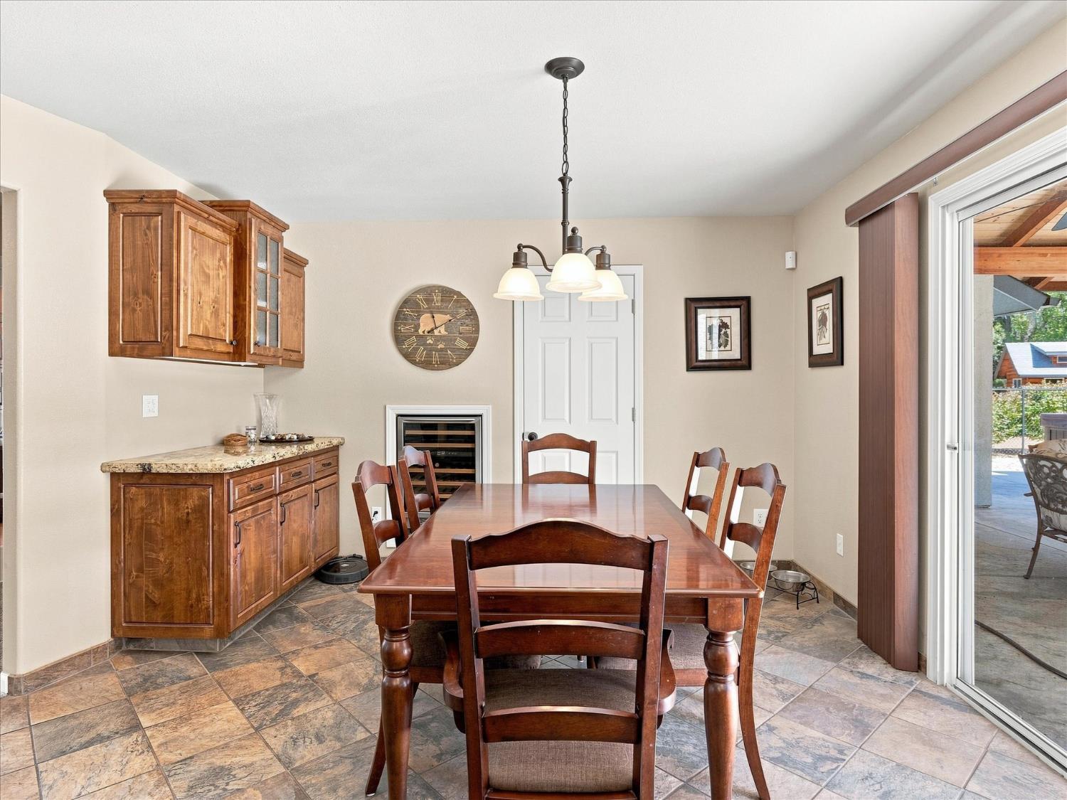 41741 Loch Lomd Ln, Oakhurst, CA 93644
