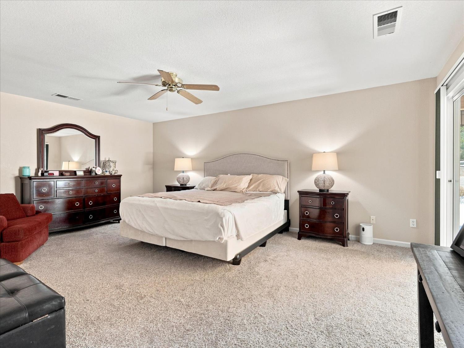 41741 Loch Lomd Ln, Oakhurst, CA 93644