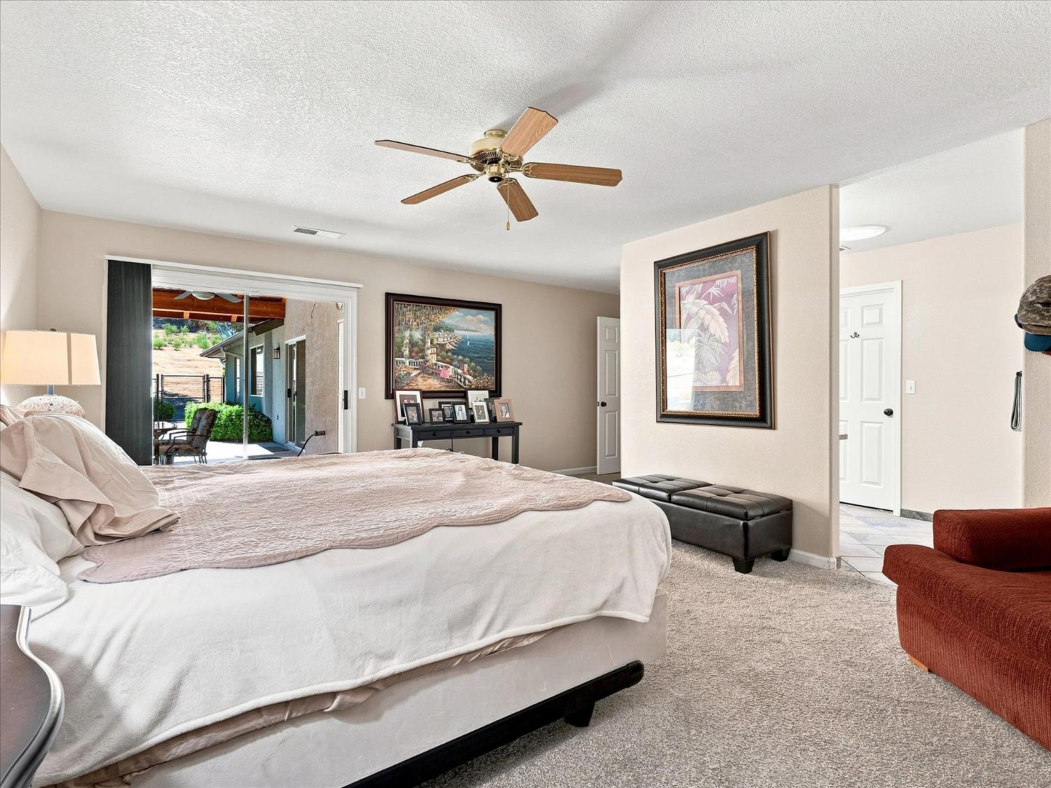 41741 Loch Lomd Ln, Oakhurst, CA 93644