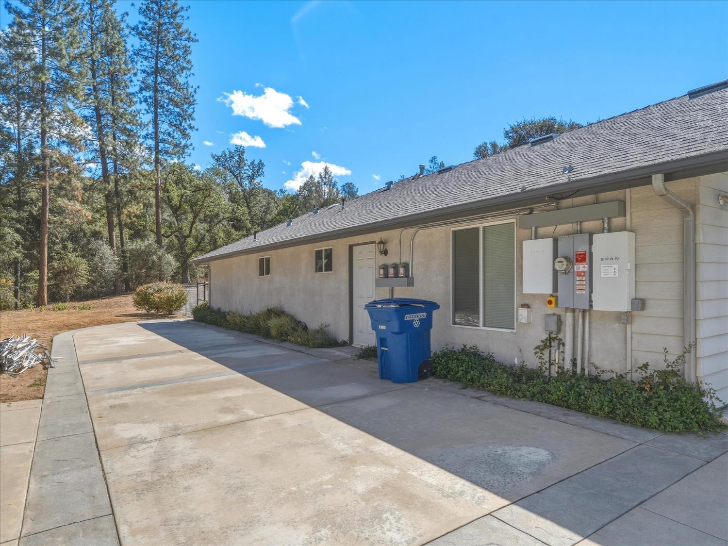 41741 Loch Lomd Ln, Oakhurst, CA 93644