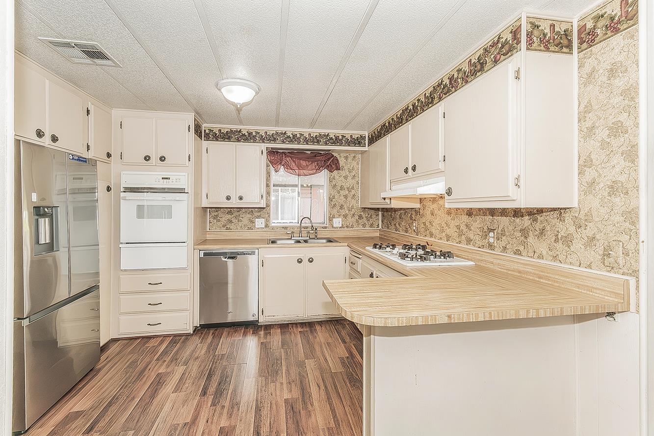 1724 Minnewawa Ave #155, Clovis, CA 93612