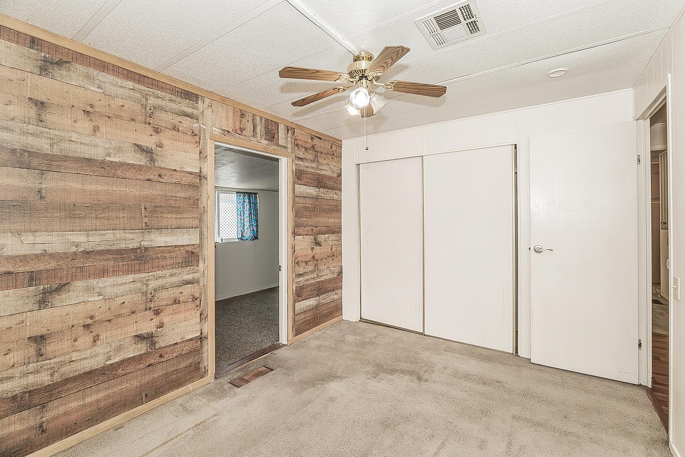 1724 Minnewawa Ave #155, Clovis, CA 93612
