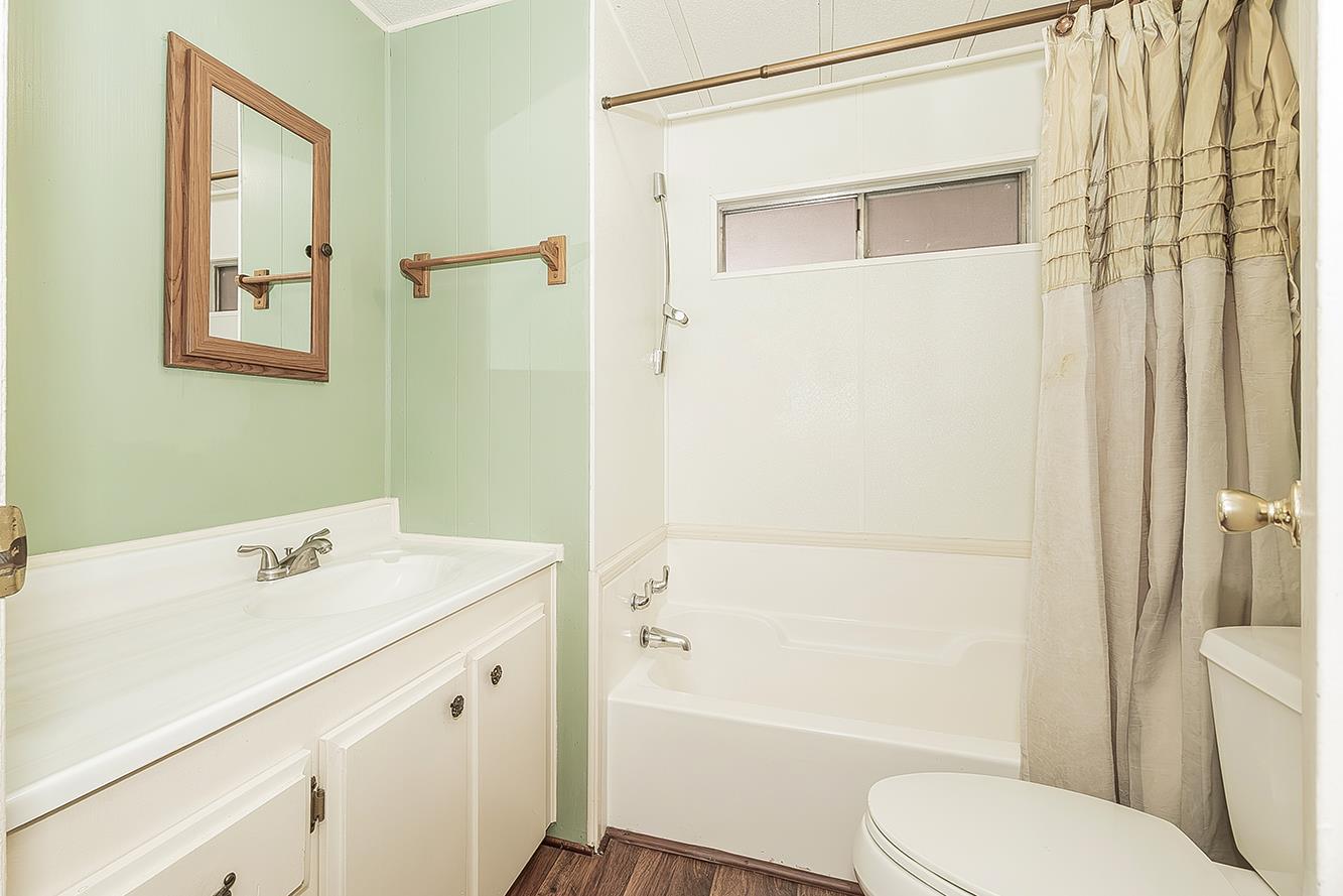 1724 Minnewawa Ave #155, Clovis, CA 93612