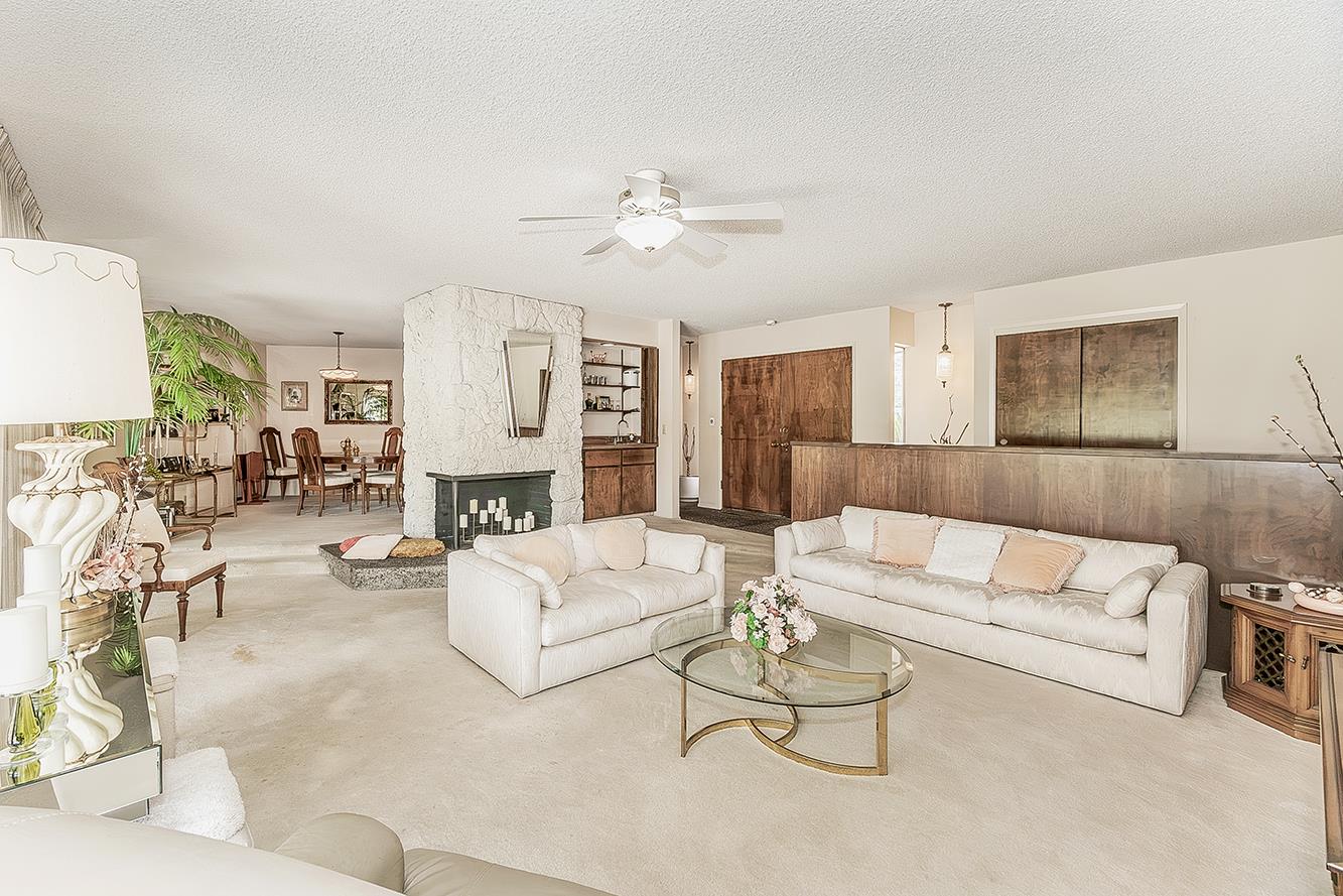 8287 E Sanders Ct, Fresno, CA 93737