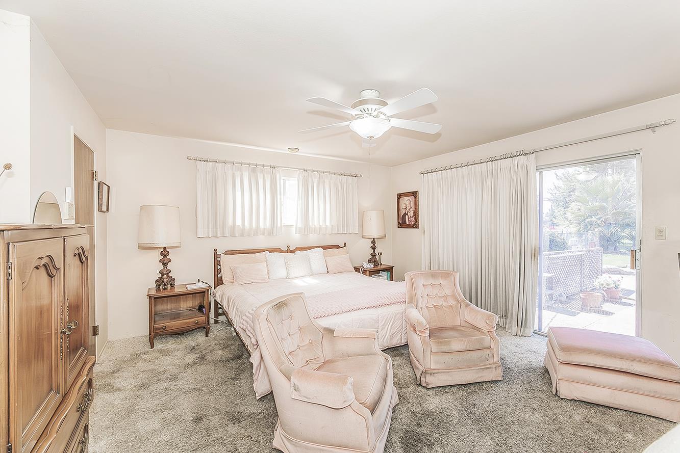 8287 E Sanders Ct, Fresno, CA 93737
