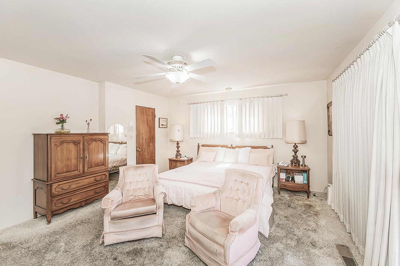 8287 E Sanders Ct, Fresno, CA 93737