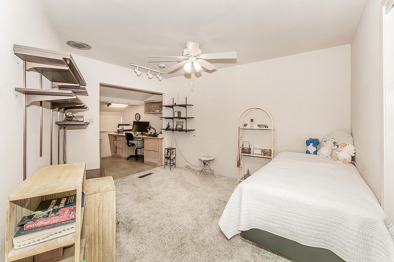 8287 E Sanders Ct, Fresno, CA 93737
