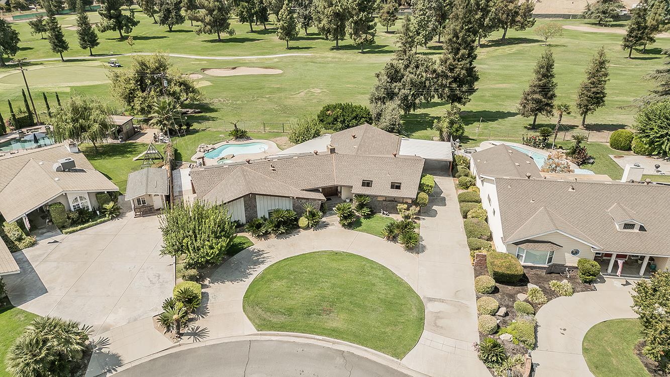 8287 E Sanders Ct, Fresno, CA 93737