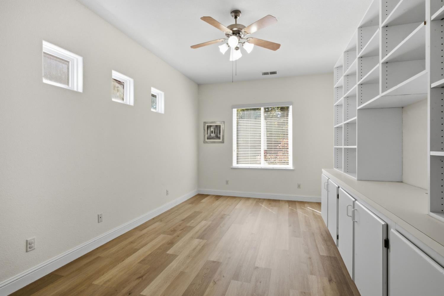 2935 E Omaha Ave, Fresno, CA 93720