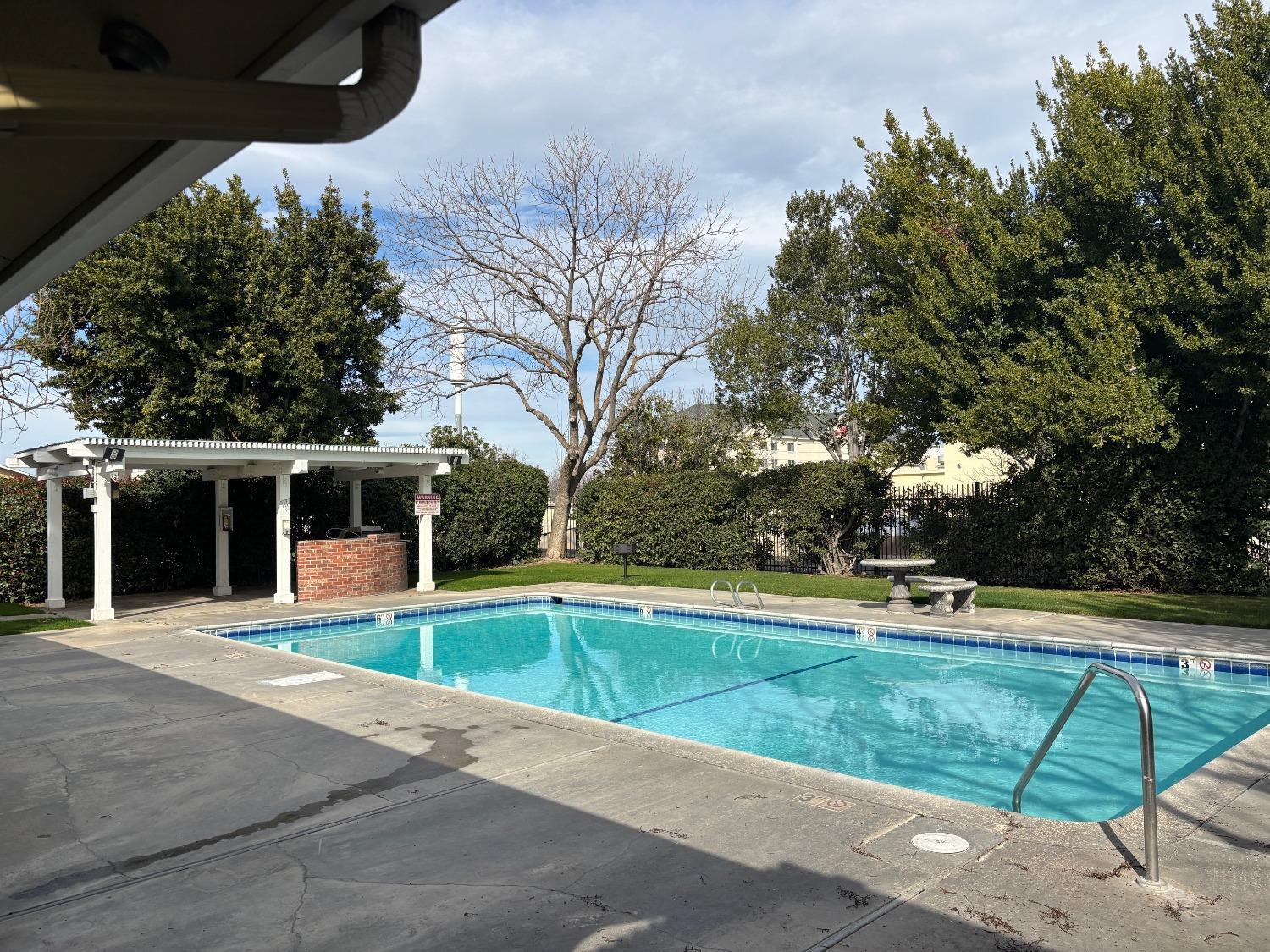 495 W Santa Ana #4, Clovis, CA 93612