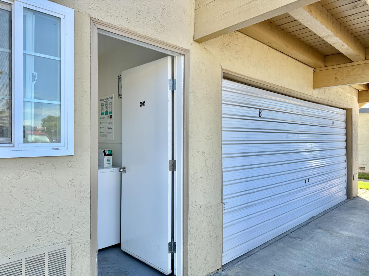495 W Santa Ana #4, Clovis, CA 93612