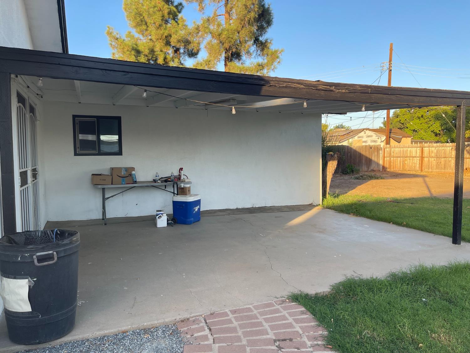 3085 W Sussex Way, Fresno, CA 93722