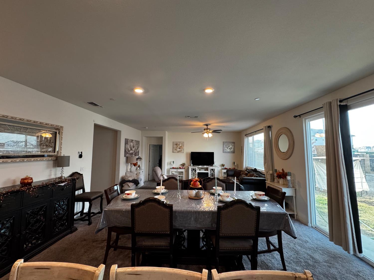 806 E Curtis Ave, Fowler, CA 93625