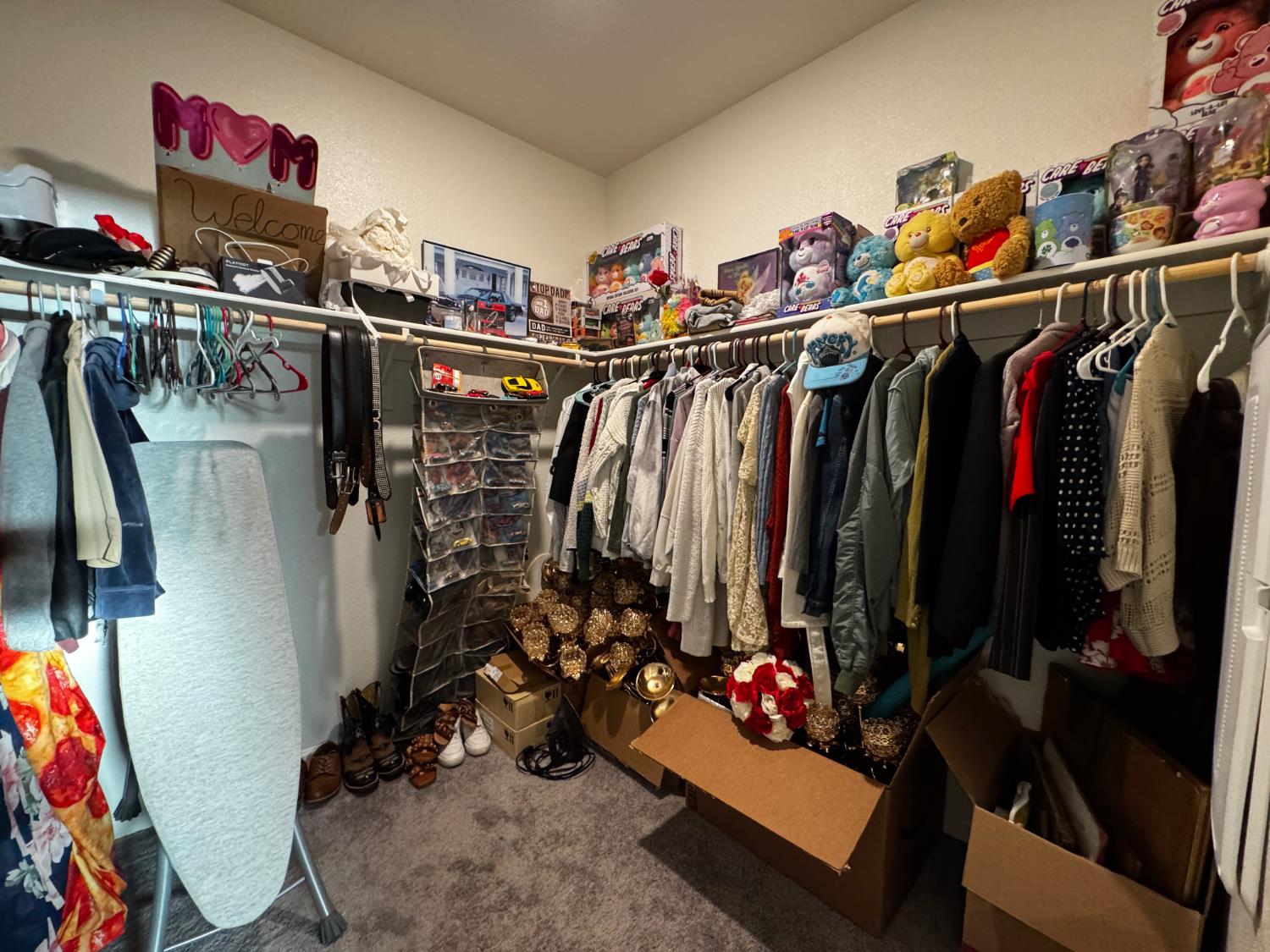 806 E Curtis Ave, Fowler, CA 93625