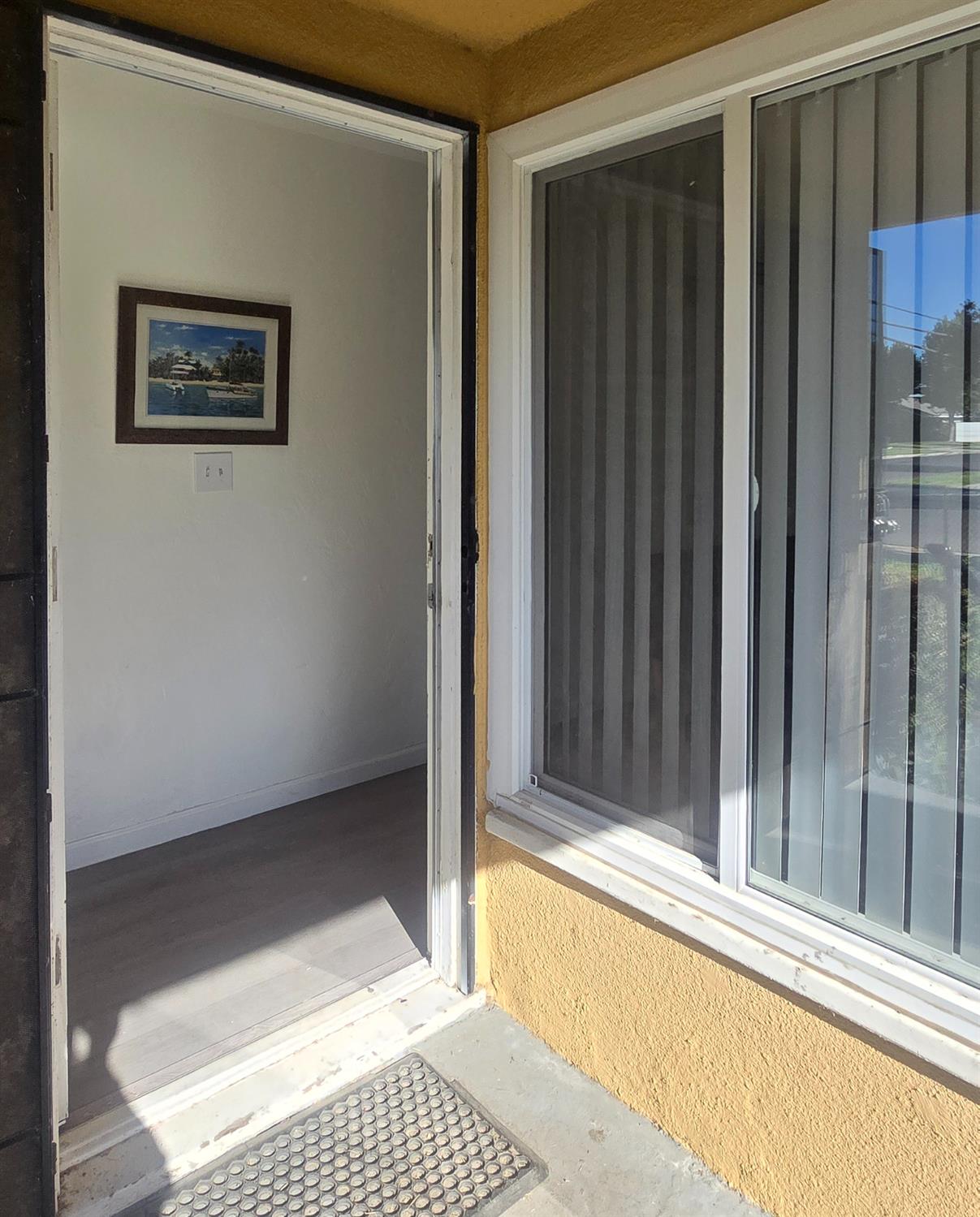 1642 W Robinson ave, Fresno, CA 93705