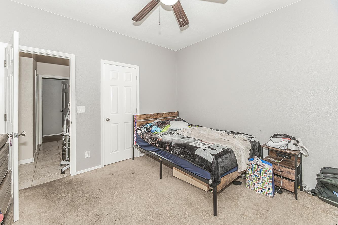 3704 Bryan St, Selma, CA 93662