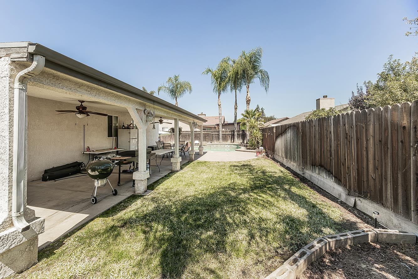 3704 Bryan St, Selma, CA 93662