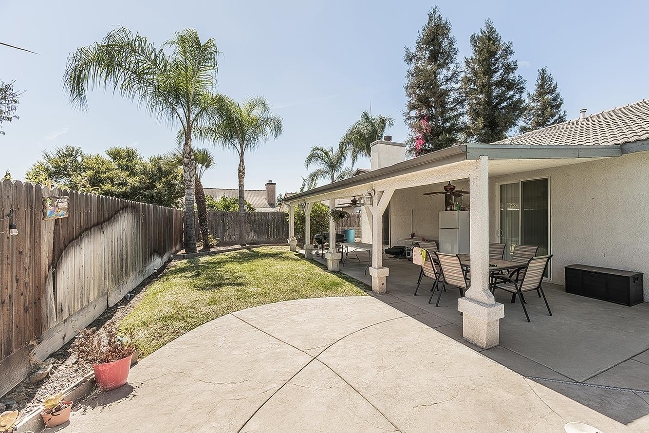3704 Bryan St, Selma, CA 93662