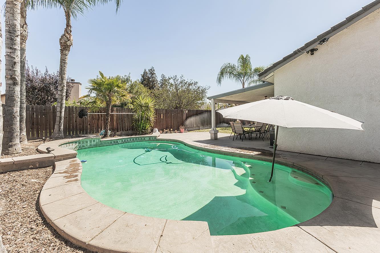 3704 Bryan St, Selma, CA 93662