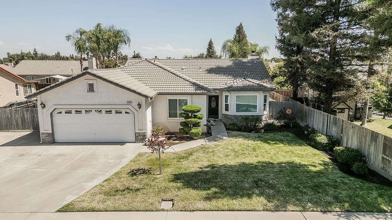 3704 Bryan St, Selma, CA 93662
