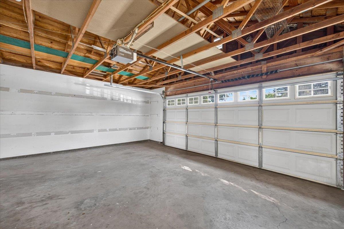 3208 E Palo Alto Ave, Fresno, CA 93710