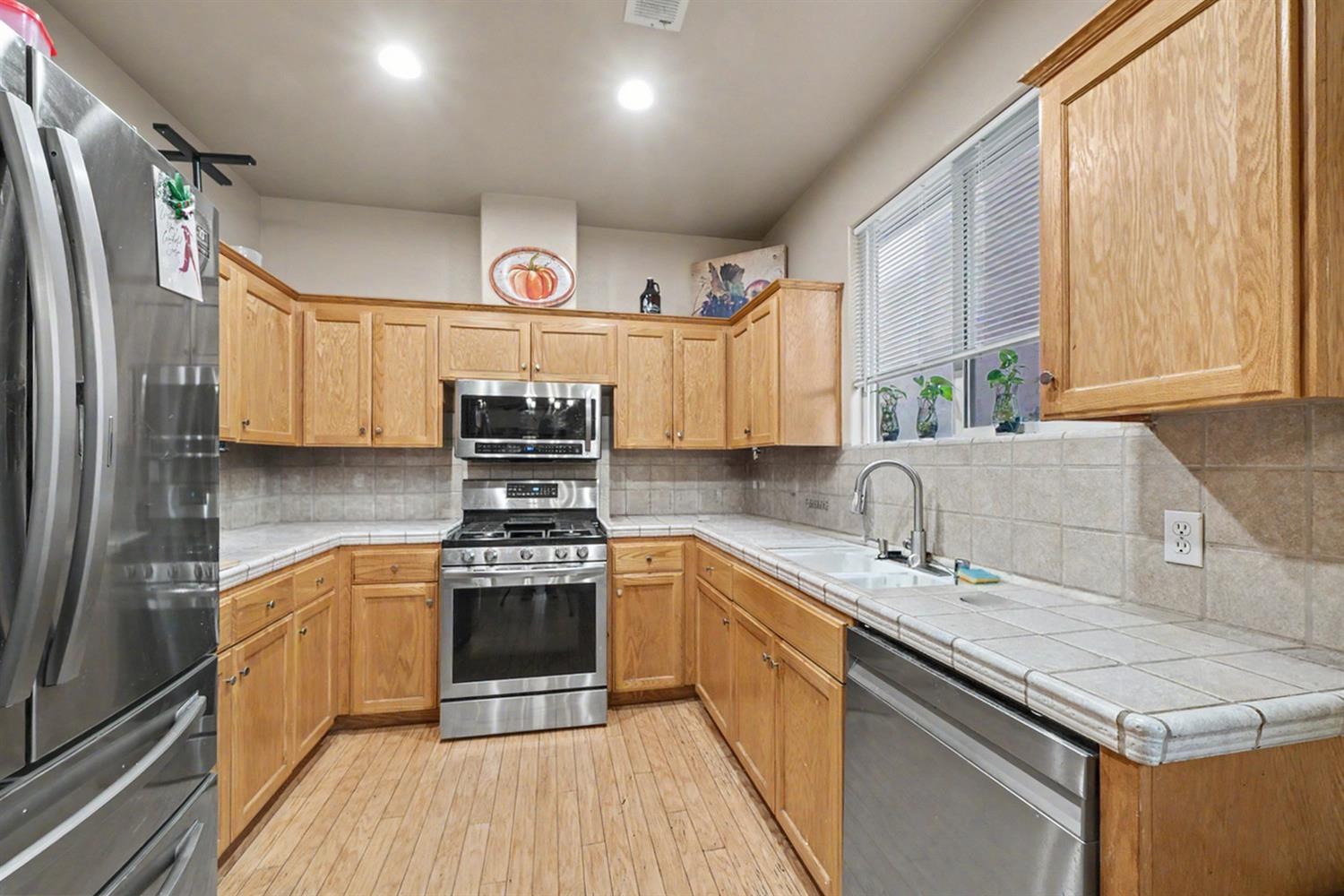 755 E Cornell Ave, Fresno, CA 93704