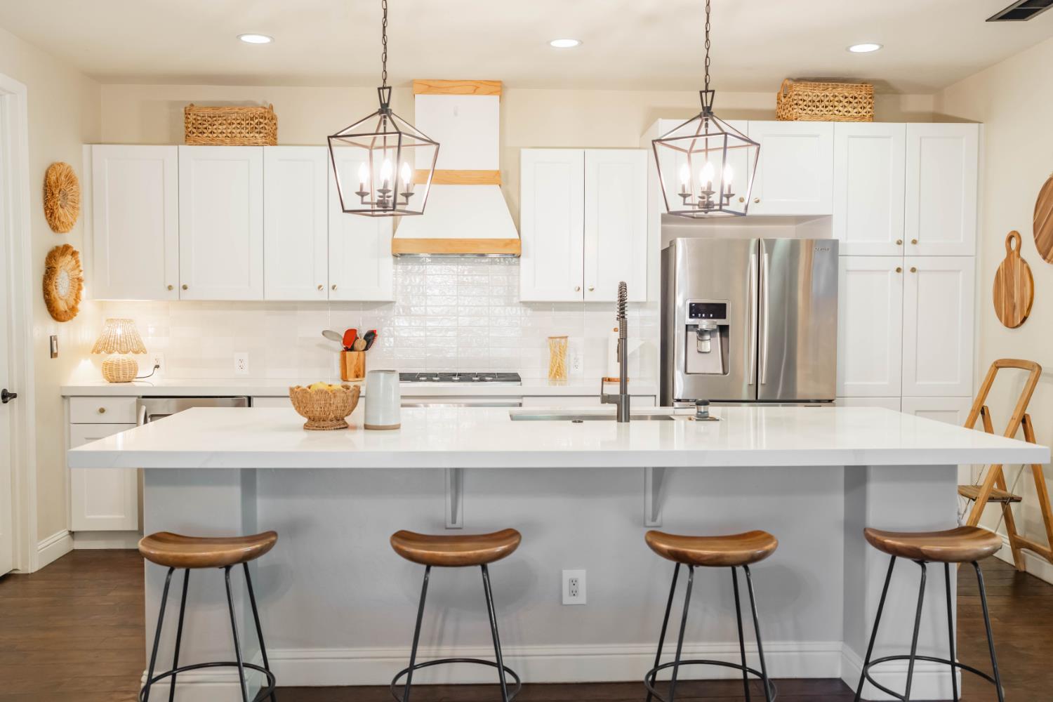 11375 N Via Ventana Way, Fresno, CA 93730