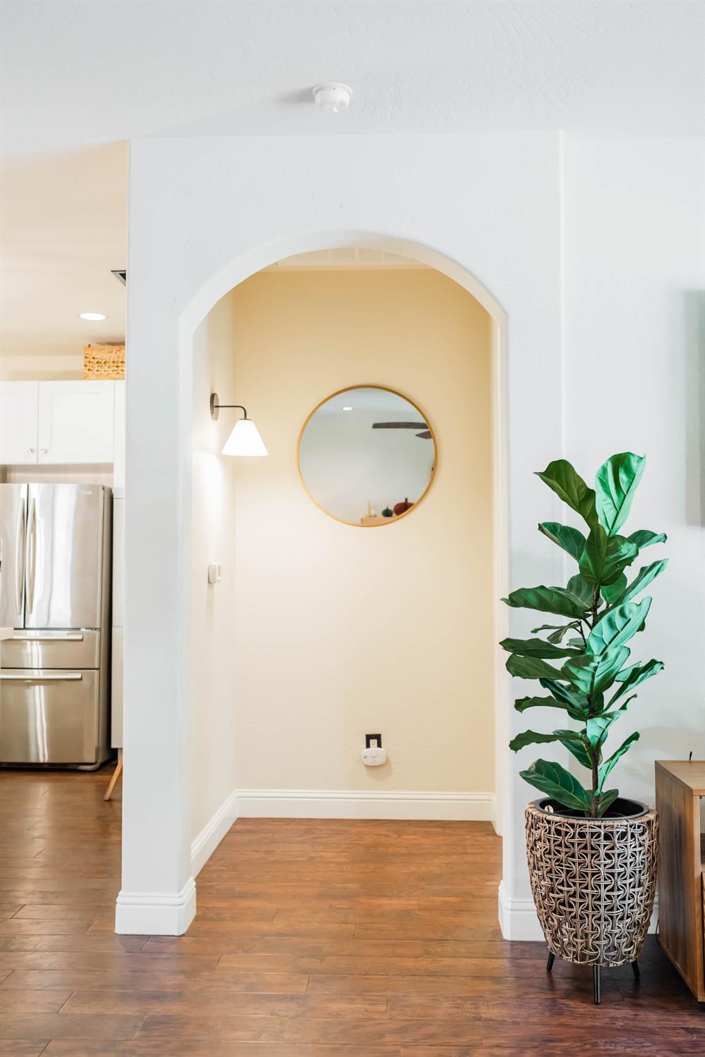 11375 N Via Ventana Way, Fresno, CA 93730