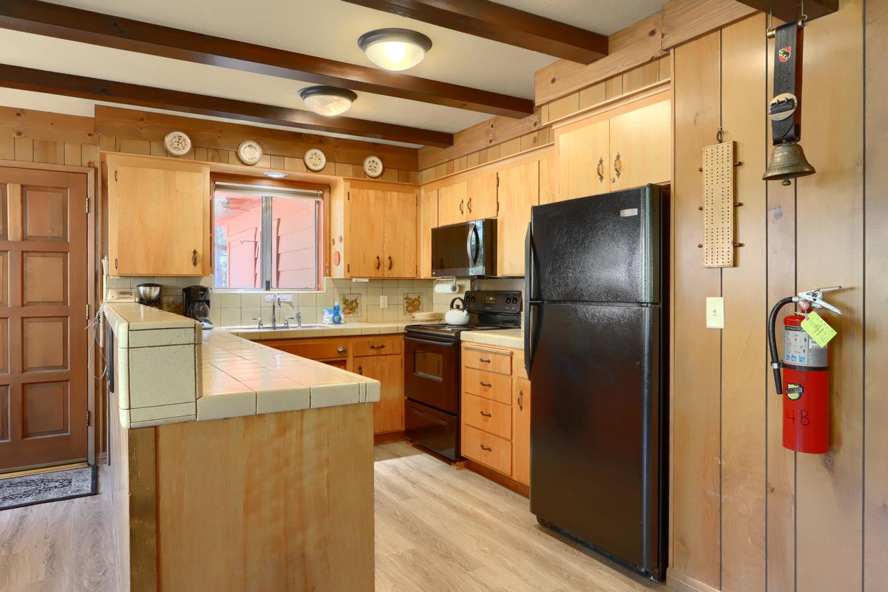 8067 Chilnualna Falls Rd, Wawona, CA 95389