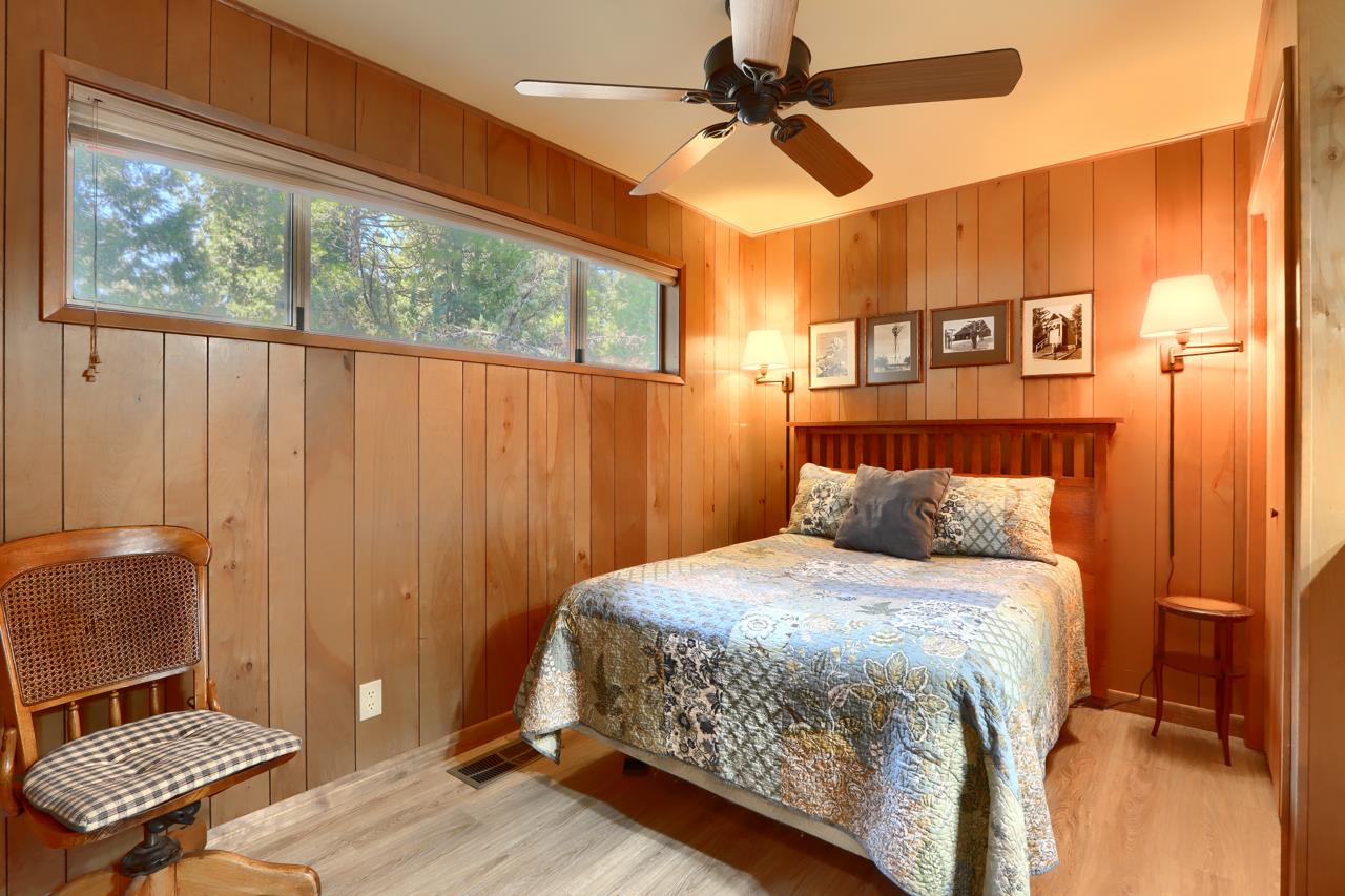 8067 Chilnualna Falls Rd, Wawona, CA 95389