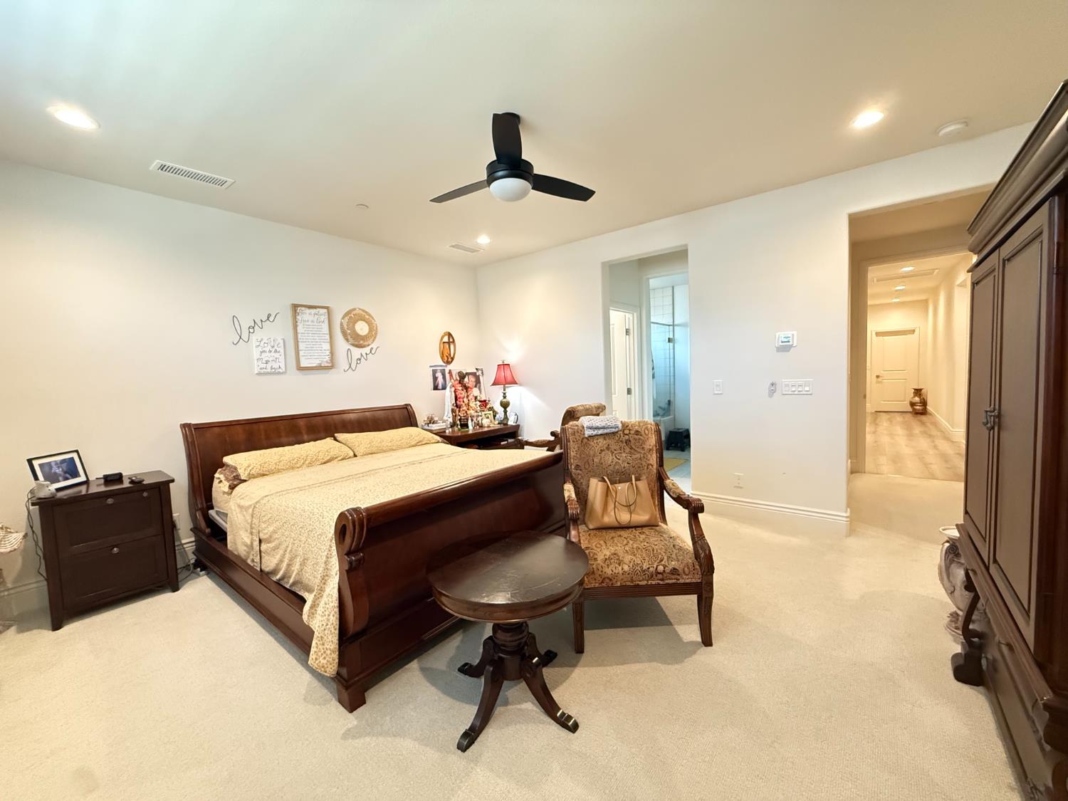 1014 Treasure Hills Dr, Madera, CA 93636