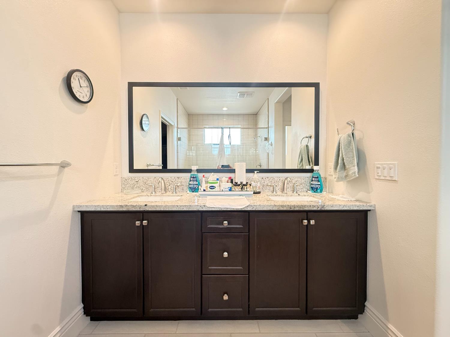 1014 Treasure Hills Dr, Madera, CA 93636