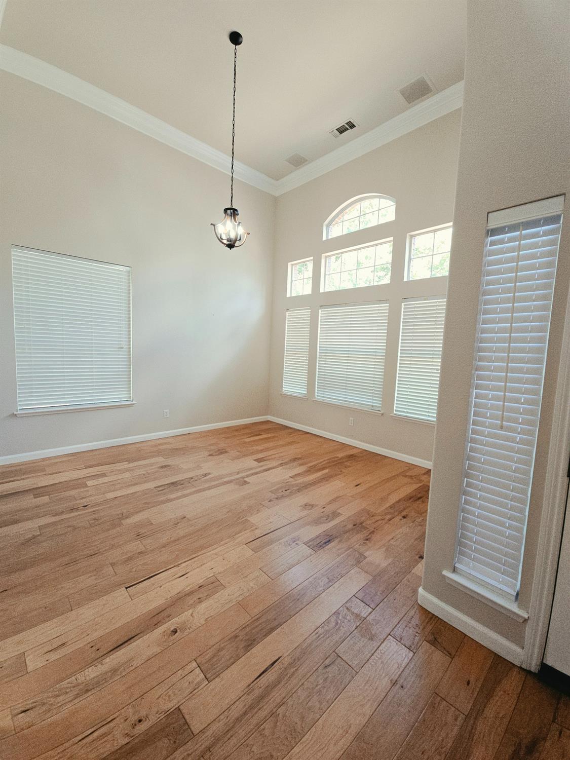 2237 Dawson Cove Ln S, Clovis, CA 93611