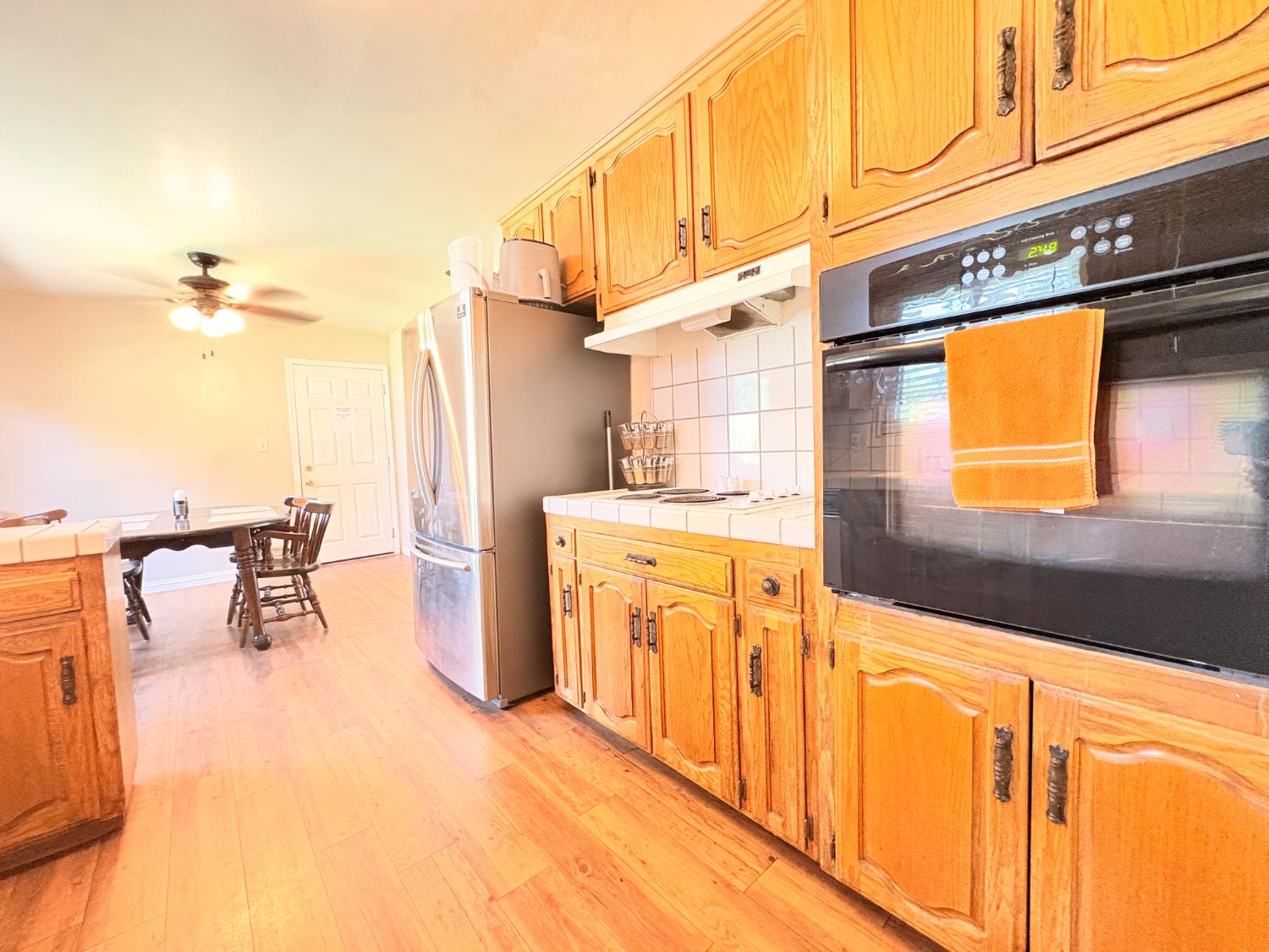 683 E Browning, Fresno, CA 93710
