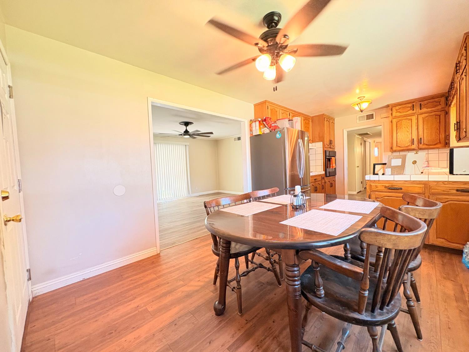 683 E Browning, Fresno, CA 93710